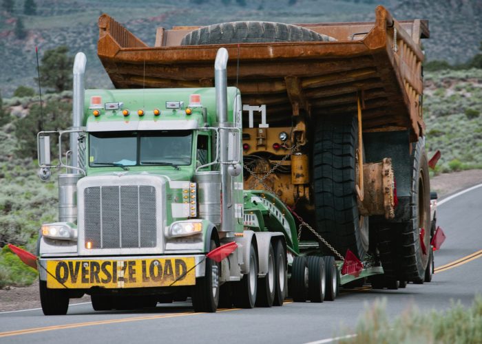 Tractor Trailer Truck - Oversize/Mail/Auto